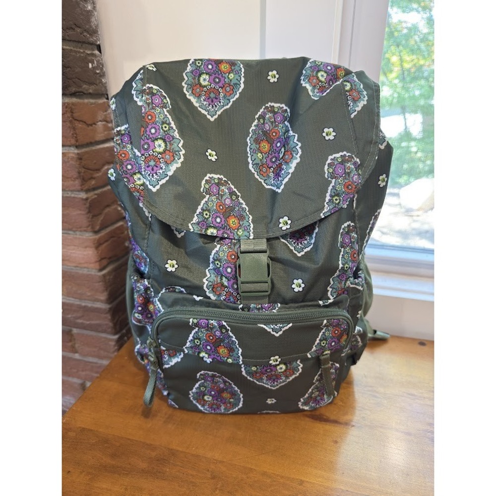 NWOT Vera Bradley Ripstop Polyester Berkhill Backpack Kew Garden Green Fairycore